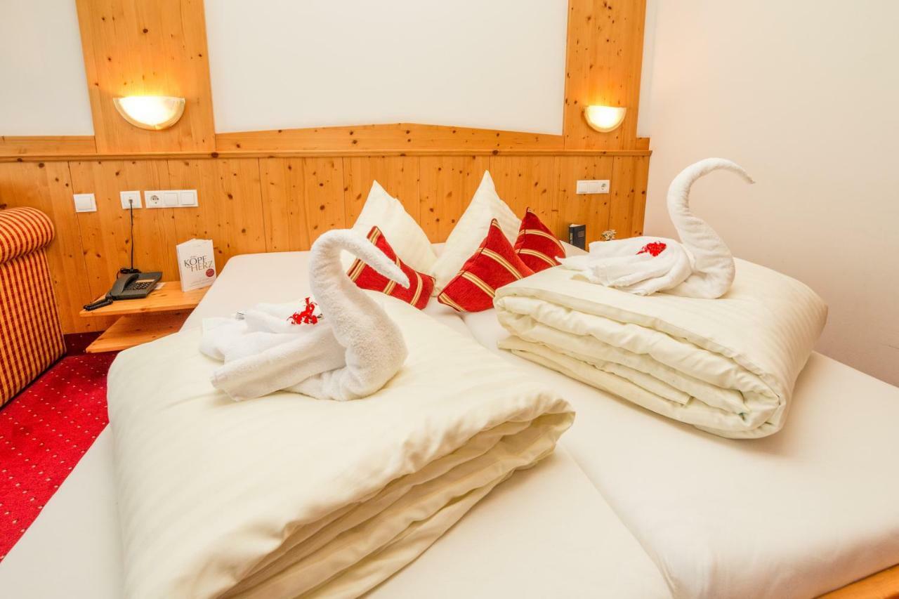 Familienhotel Alpina All Inklusive Wenns Buitenkant foto