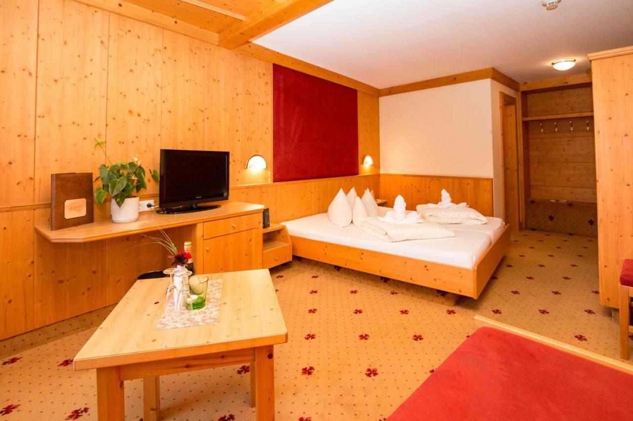 Familienhotel Alpina All Inklusive Wenns Buitenkant foto